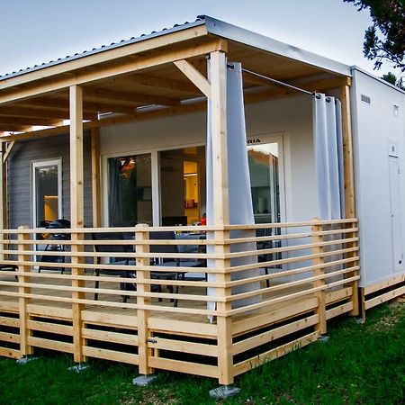 Adrijela Mobile Home Jezera Eksteriør billede