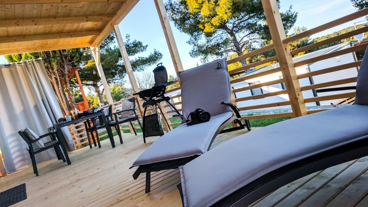 Adrijela Mobile Home Jezera Eksteriør billede